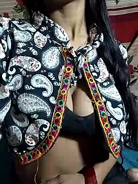 Itz Aisha   online show from 11-28-25, 06:46