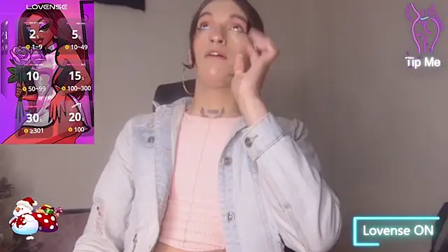 Scarlett crastrawberry online show from 12-17-25, 08:47