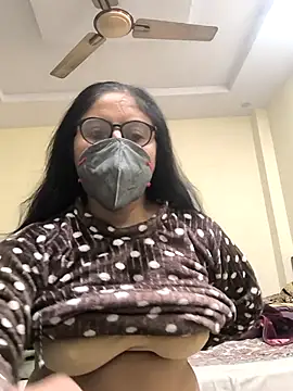 Lovely Tannu online show from 12-18-25, 12:31