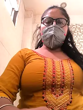 Lovely Tannu online show from 11-17-25, 10:30