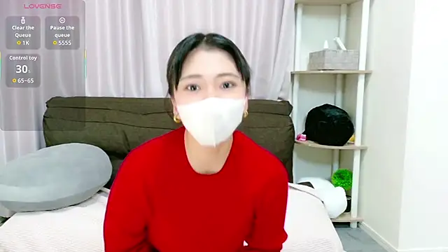 Rin-chaaan online show from 11-10-25, 10:31