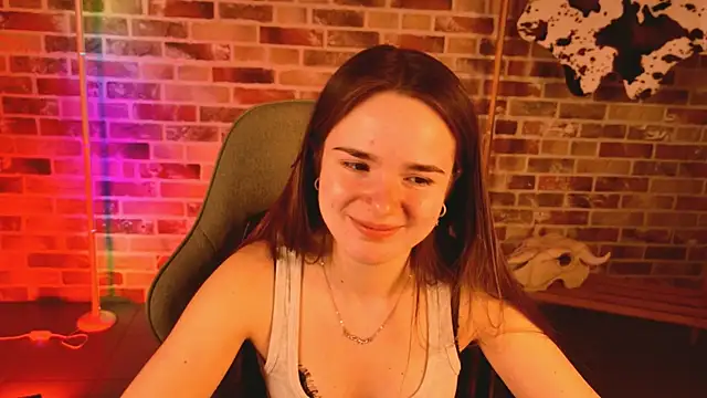 May Bloom online show from 03-21-26, 07:42