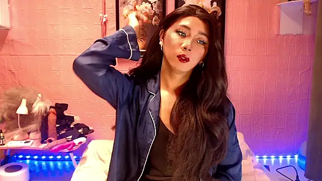 Snapshot of Katesy12 chatting on 05-17-26, 06:35 Katesy12 online show from 05-17-26, 06:35