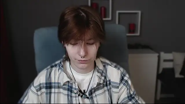 guitarandangell online show from 12-04-25, 08:13