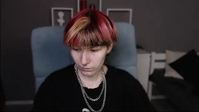 guitarandangell online show from 03-27-26, 01:01