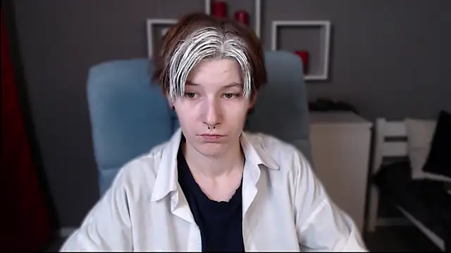 guitarandangell online show from 11-17-25, 04:16