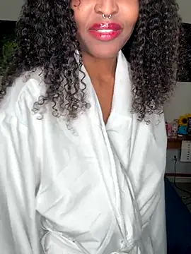 DaisyMynx online show from 11-13-25, 03:54