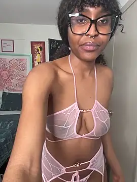 DaisyMynx online show from 01-10-26, 03:57