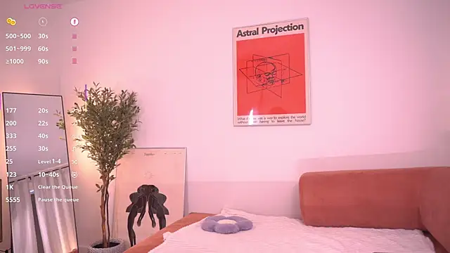 Pheromoon online show from 05-25-26, 06:12