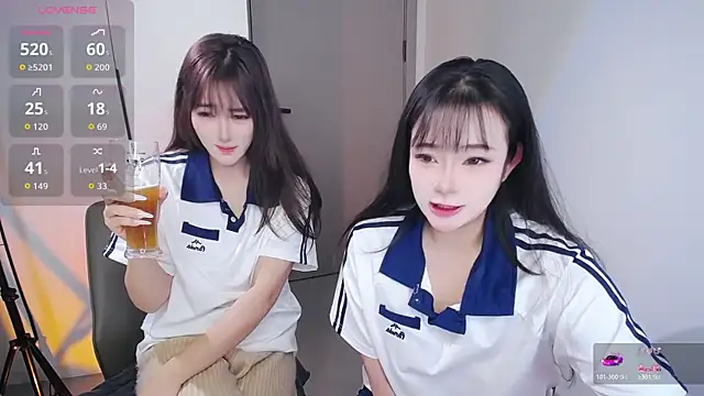 Kinadolly online show from 11-21-25, 10:03