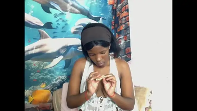 Snapshot of AfricanBarbiee69 chatting on 06-10-26, 08:48 AfricanBarbiee69 online show from 06-10-26, 08:48