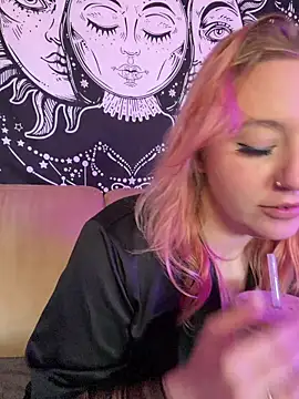 Snapshot of Onlymiasophie chatting on 03-01-26, 03:12 Onlymiasophie online show from 03-01-26, 03:12