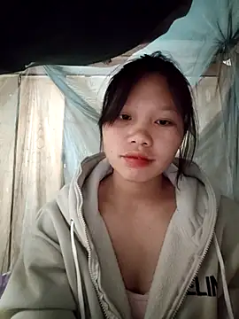 Snapshot of linh-miu99 chatting on 03-04-26, 06:43 linh-miu99 online show from 03-04-26, 06:43