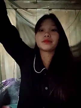 Snapshot of linh-miu99 chatting on 02-06-26, 06:20 linh-miu99 online show from 02-06-26, 06:20