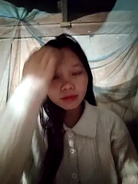 Snapshot of linh-miu99 chatting on 02-15-26, 03:44 linh-miu99 online show from 02-15-26, 03:44