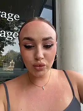 KiraSunshine online show from 02-13-26, 06:02