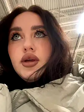 KiraSunshine online show from 11-06-25, 04:05