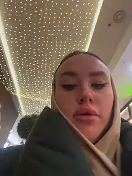 KiraSunshine online show from 12-04-25, 04:11