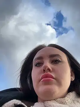 KiraSunshine online show from 11-02-25, 03:33