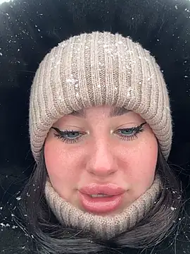 KiraSunshine online show from 12-02-25, 04:14