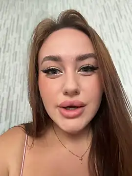 Snapshot of KiraSunshine chatting on 07-01-26, 03:18 KiraSunshine online show from 07-01-26, 03:18