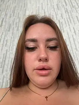 Snapshot of KiraSunshine chatting on 06-30-26, 03:17 KiraSunshine online show from 06-30-26, 03:17
