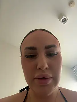 KiraSunshine online show from 02-03-26, 01:38