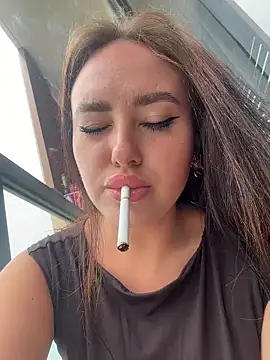 KiraSunshine online show from 03-18-26, 04:15