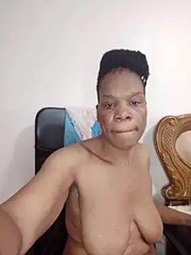 Hotcougar online show from 02-21-26, 08:16