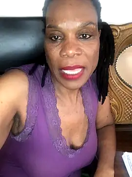 Hotcougar online show from 11-23-25, 11:53