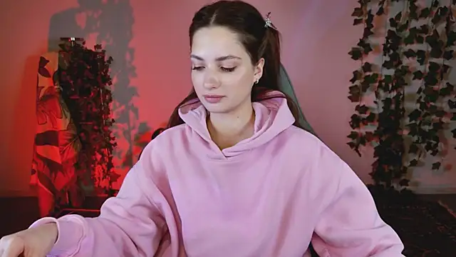 KiraVair online show from 03-06-26, 12:33