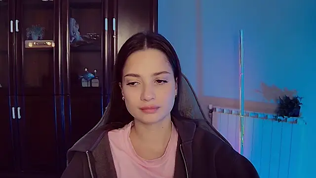 KiraVair online show from 11-12-25, 01:26