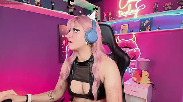 LuanEter online show from 02-26-26, 01:22