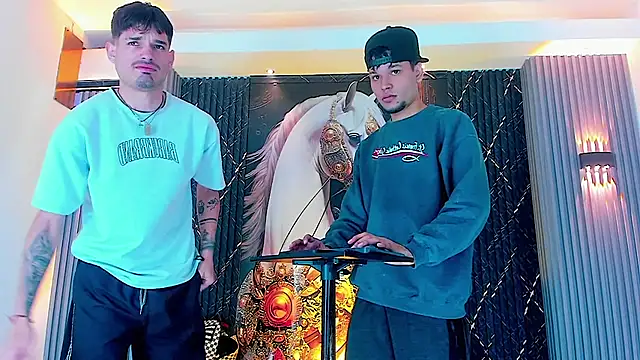 handsome boys22 online show from 10-26-25, 12:49