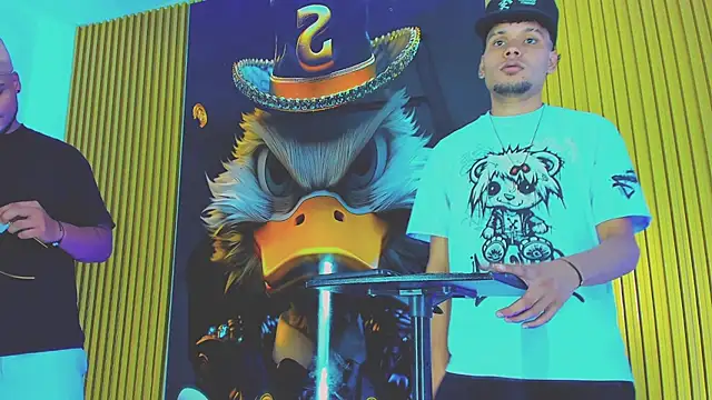 handsome boys22 online show from 12-01-25, 10:10