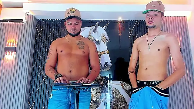 handsome boys22 online show from 10-25-25, 11:53