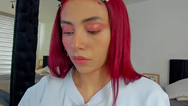 melanie roux   online show from 04-14-26, 12:54