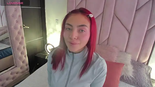 melanie roux   online show from 11-04-25, 11:58