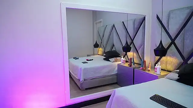 AriaWillss online show from 12-05-25, 12:04