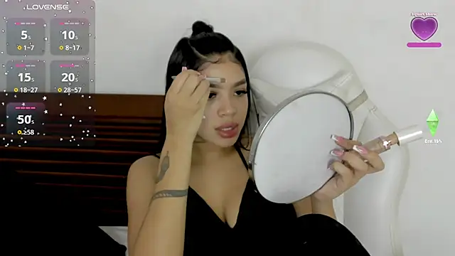 tifanymonroe online show from 12-16-25, 11:03