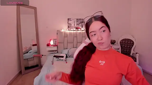 Snapshot of Amaraa_couper1 chatting on 02-18-26, 04:10 Amaraa couper1 online show from 02-18-26, 04:10