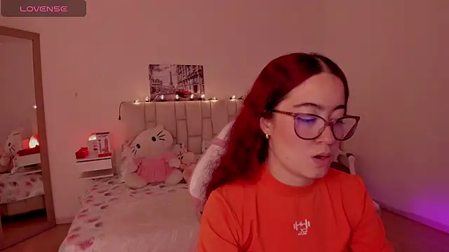 Snapshot of Amaraa_couper1 chatting on 02-05-26, 03:46 Amaraa couper1 online show from 02-05-26, 03:46