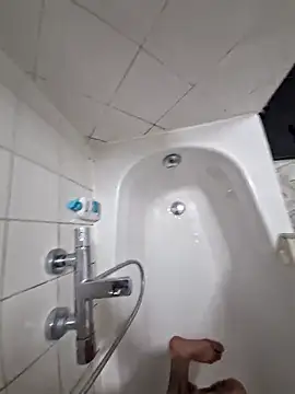 16enes16 online show from 10-31-25, 01:30