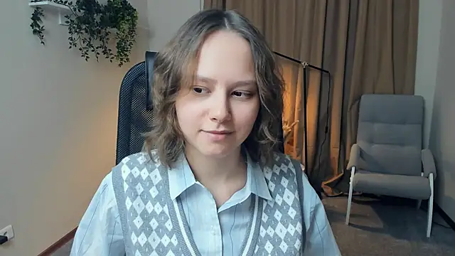 Snapshot of DenaDubberly chatting on 10-21-25, 02:27 DenaDubberly online show from 10-21-25, 02:27