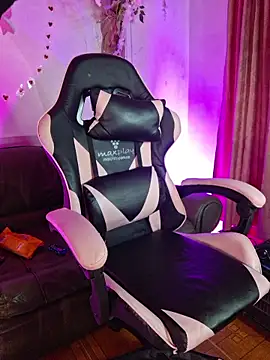 chloebrownn03 online show from 03-29-26, 03:52