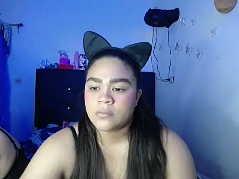 2moons full of love online show from 11-21-25, 11:15