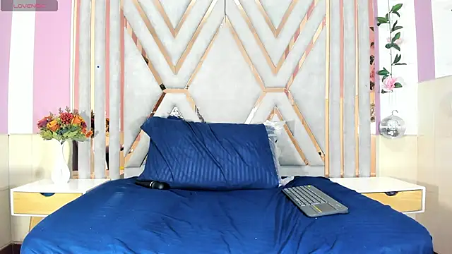 vanesaa mejia online show from 01-09-26, 08:21