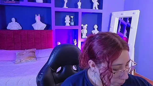 littlee red online show from 03-07-26, 07:52