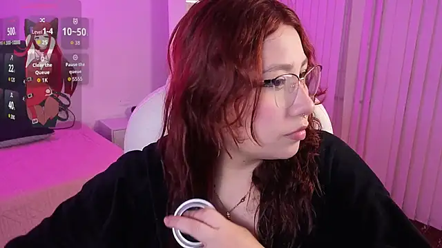 littlee red online show from 05-23-26, 08:19