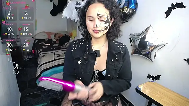 Ladyswap online show from 10-28-25, 03:07